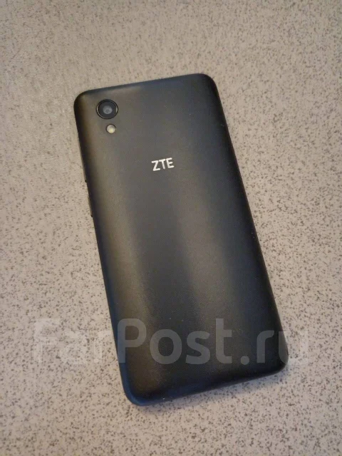 ZTE Blade L8. �/�, ������, 3G, Dual-SIM ����