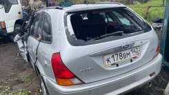 Ford Laser. BJ5WF101095 ����