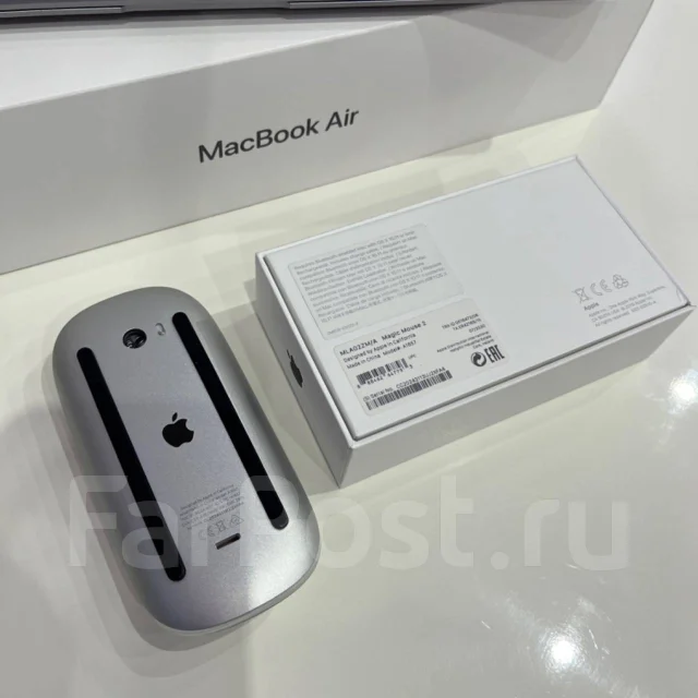 Apple MacBook. 13", WiFi: 1, Bluetooth: 1 ����