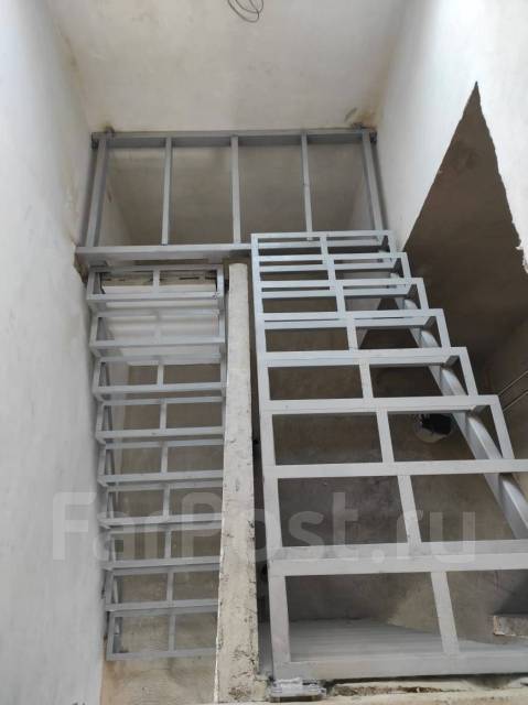 Изготовление металлических каркасов лестниц в Артеме