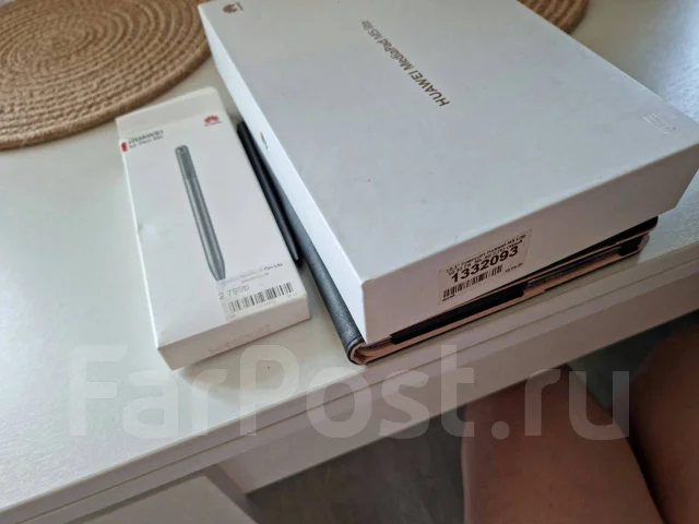Huawei MediaPad M5 Lite. 10.1 ������ ����