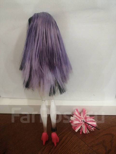 Спектра кукла монстер хай, б/у, в наличии. Цена: 200₽ во Владивостоке