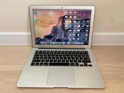 Apple MacBook. 13", 1,8����, ���� 120���, WiFi: 1, Bluetooth: 1 ����