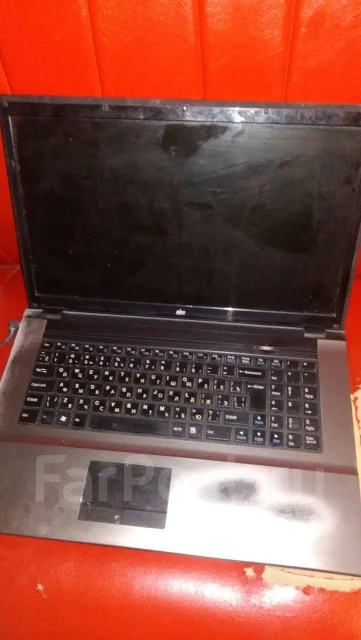 DNS. 17", 2,6����, ��� 8 ��, ���� 1 000���, WiFi: 1, ����������� �� 1��. ����