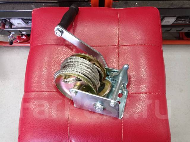 Лебёдка ручная 500кг - Запчасти и аксессуары в Хабаровске