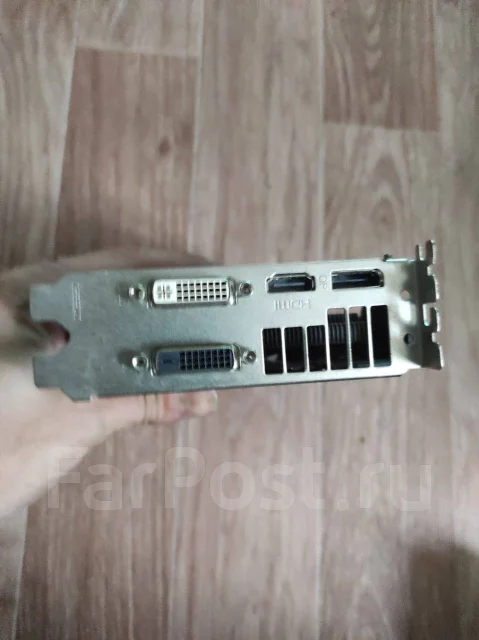 Radeon R9 270 ����