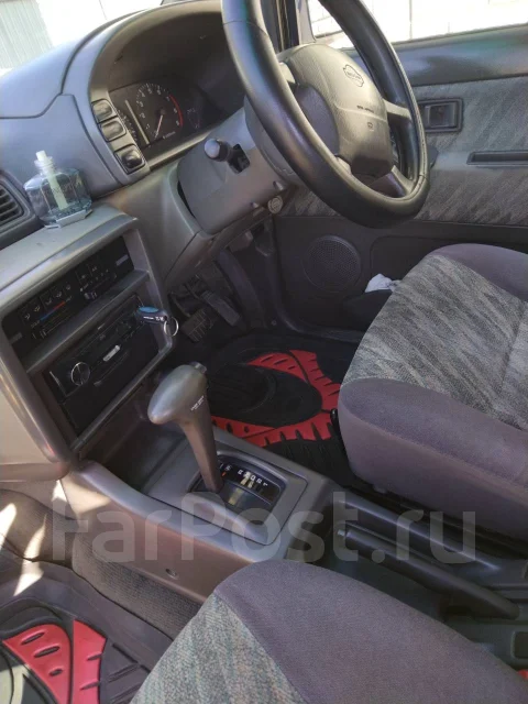 Nissan Prairie ����