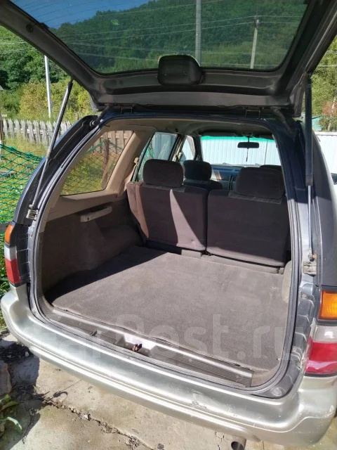 Nissan Prairie ����