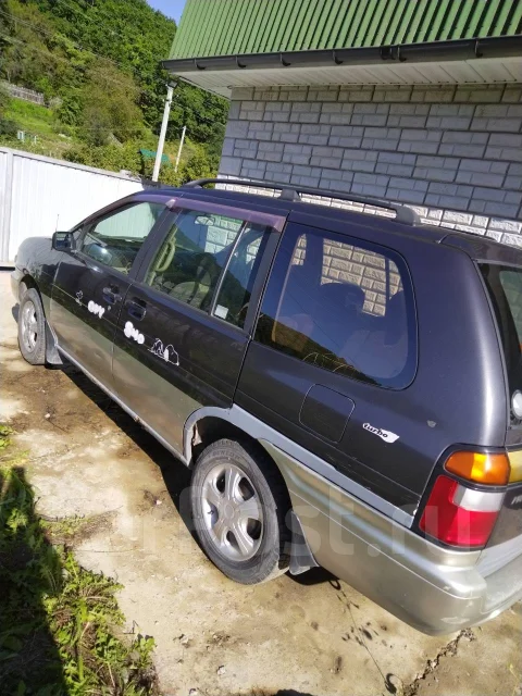 Nissan Prairie ����