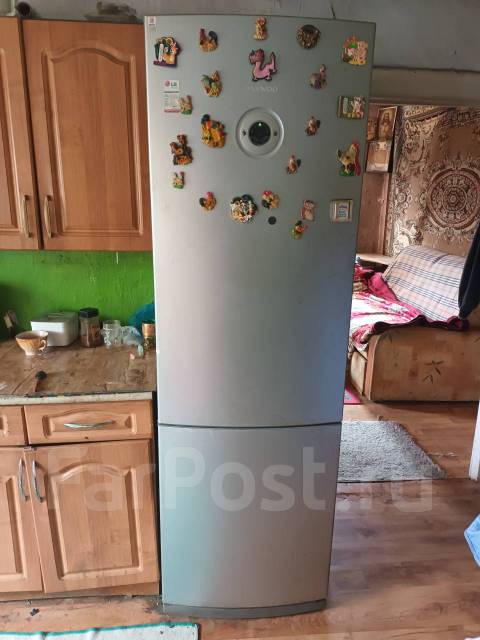 Срочно холодильник - Холодильники и морозильники во Владивостоке