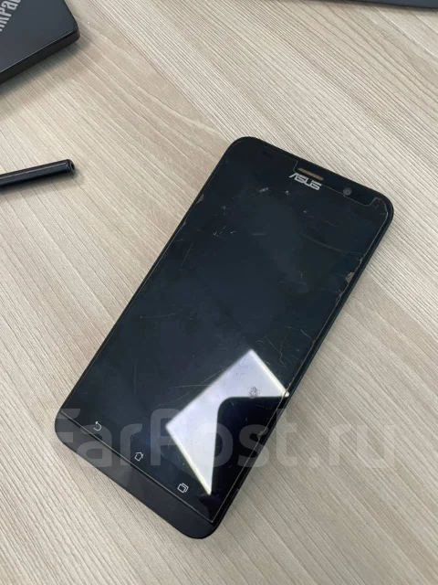 Asus ZenFone 2. �/�, ����������, 4G LTE ����