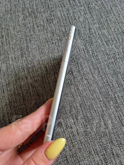 Apple iPhone Xr. �/�, �����, 4G LTE ����