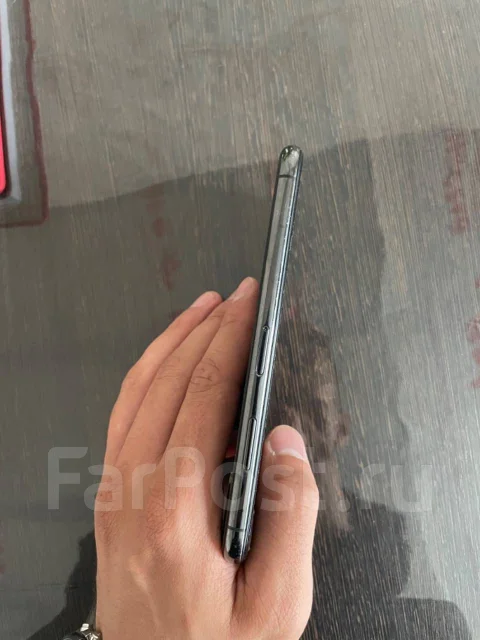 Apple iPhone X. �/�, ������, 3G, 4G LTE, NFC ����