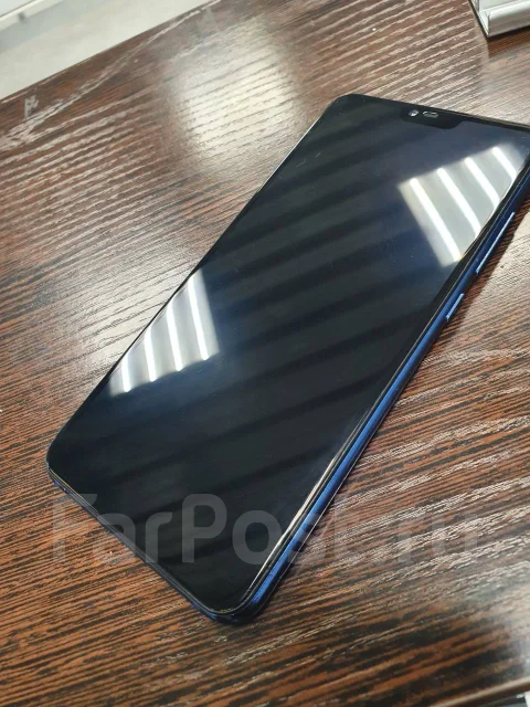 Xiaomi Mi8 Lite. �/�, �����, 3G, 4G LTE, Dual-SIM, NFC ����