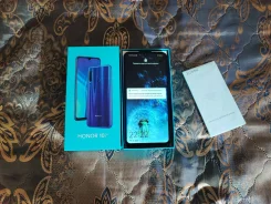 Honor 10i. �����, 128 ��, �����, 3G, 4G LTE, Dual-SIM, ����������, NFC ����