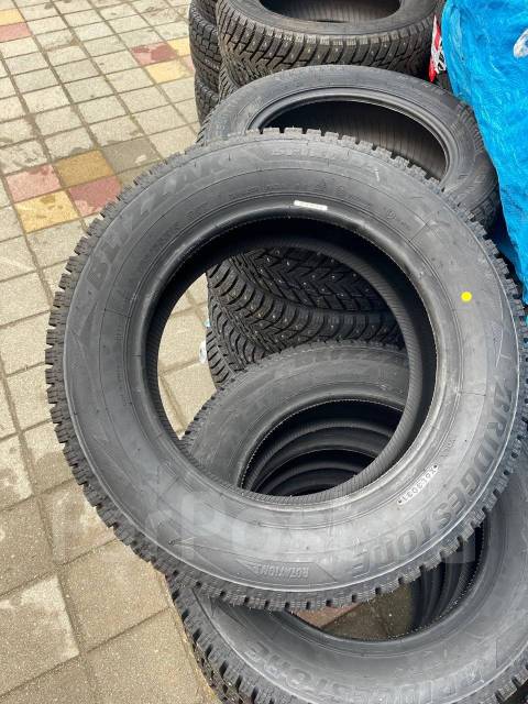 Bridgestone Blizzak Spike-02, 185/65 R15 88T - Шины во Владивостоке