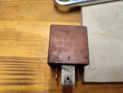 ���� Audi 100 1984 ��� 431951254 ����