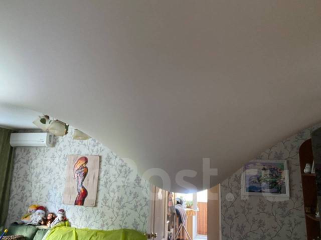 Демонтаж натяжных потолков. Слив воды во Владивостоке