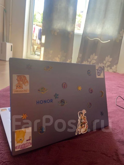 Honor MagicBook 14. ��� 8 ��, WiFi: 1, Bluetooth: 1, ����������� �� 5��. ����