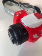 Canon EOS 200D ����