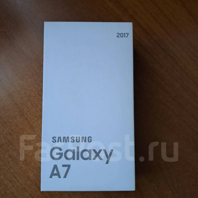 Samsung Galaxy A7 2017. �/�, 32 ��, �������, 3G, 4G LTE, Dual-SIM, NFC ����