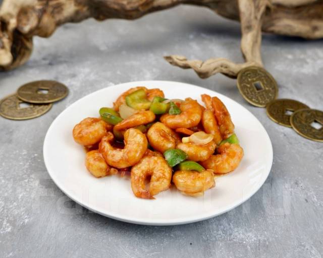 Ресторан "Китайские слухи": корпоративы, юбилеи, свадьбы во Владивостоке