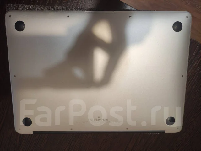 Apple MacBook Air 13 2012 Mid. 13", 2,8����, ��� 4 ��, ���� 128���, WiFi: 1, Bluetooth: 1, ����������� �� 3��. ����