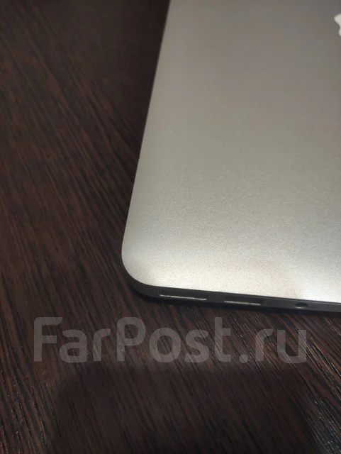 Apple MacBook Air 13 2012 Mid. 13", 2,8����, ��� 4 ��, ���� 128���, WiFi: 1, Bluetooth: 1, ����������� �� 3��. ����