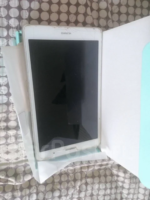 Huawei. 8 ������, ������ 16 �� ����