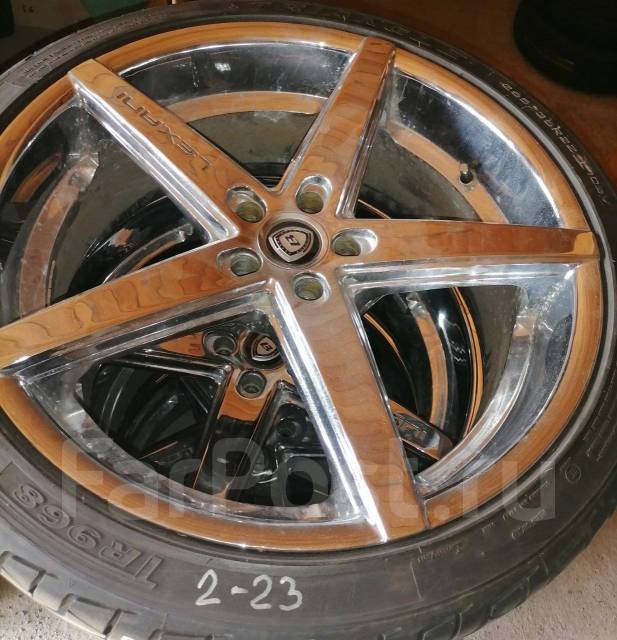 Lexani. 9.0x22", 5x114.3, ET15,  74,1. 
