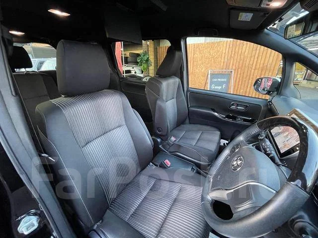 Toyota Voxy. ��������, ��������, 1.8 (99��.�.), ������, 21����. ��, �/�. ��� ����� �� ������������ ����