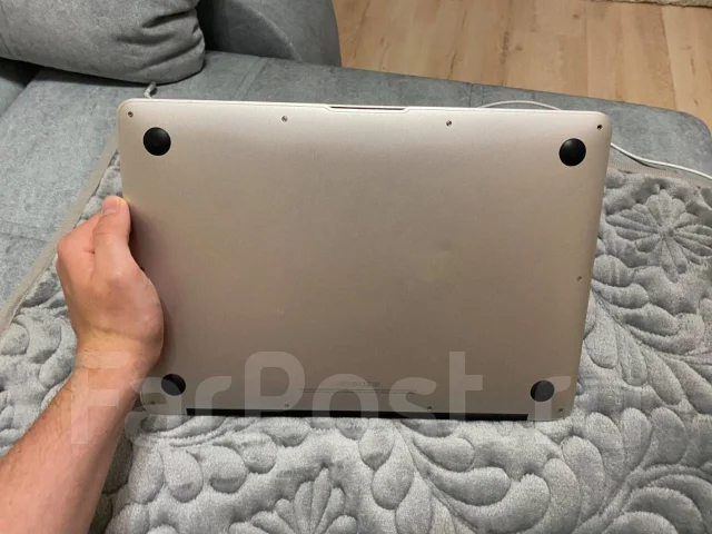 Apple MacBook Air 13 2013 Mid. 13", ��� 4 ��, ���� 240���, WiFi: 1, Bluetooth: 1 ����