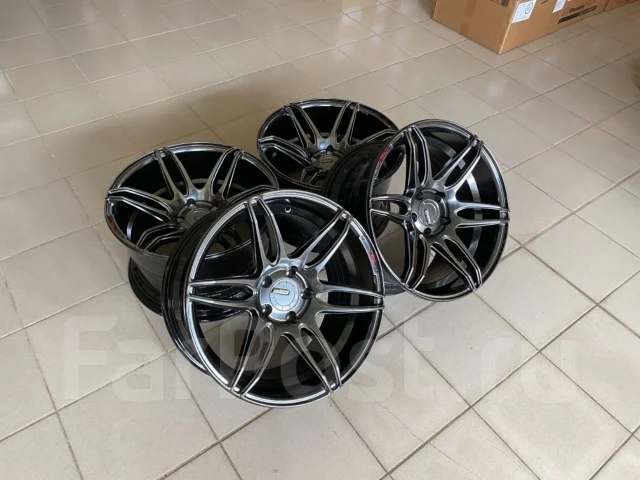 Cosmic MRII. 9.5/10.5x18", 5x114.3, ET22/28, �� 73,1���. ����