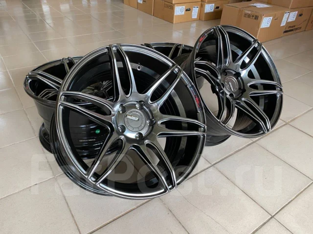 Cosmic MRII. 9.5/10.5x18", 5x114.3, ET22/28, �� 73,1���. ����