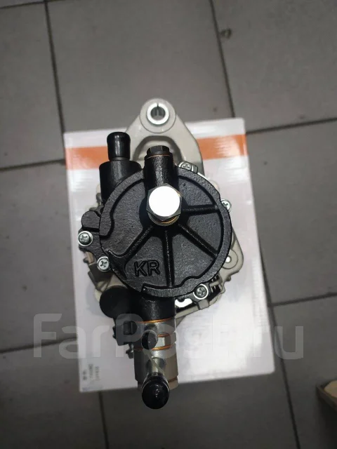 ��������� Nissan Atlas FD42 231000T002 ����