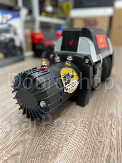 Лебедка Pro Top 12500 LBS 12v. Железный трос купить во Владивостоке по ...