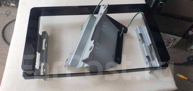 Кансоль для магнитолы Тойота Харриер - Аксессуары во Владивостоке