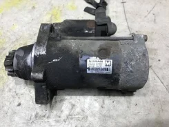 ������� Nissan Primera P12 YD22 233008H801 ����