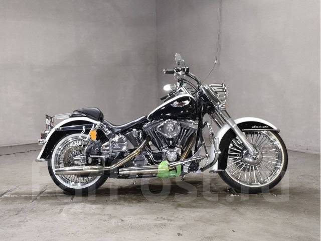 Harley Davidson FLSTN Softail Deluxe