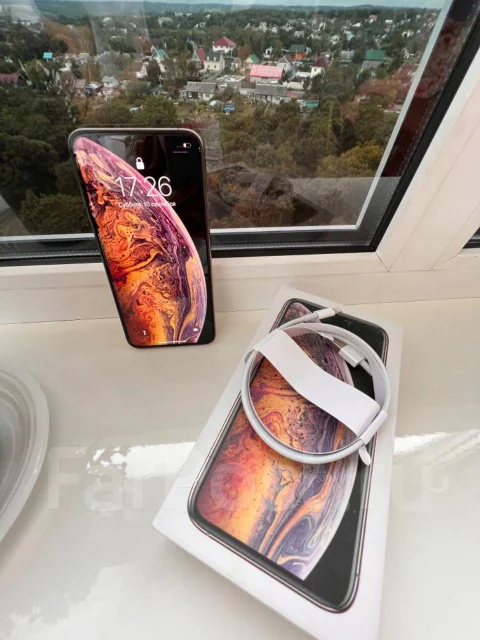 Apple iPhone Xs Max. �/�, �������, 3G, 4G LTE, NFC ����