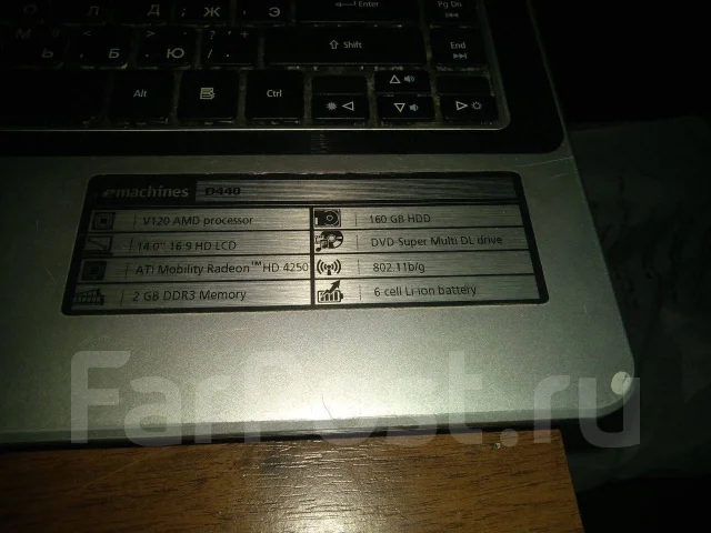 eMachines D440. 14", ��� 2048 ��, ���� 160���, WiFi: 1, Bluetooth: 1, ����������� �� 10��. ����