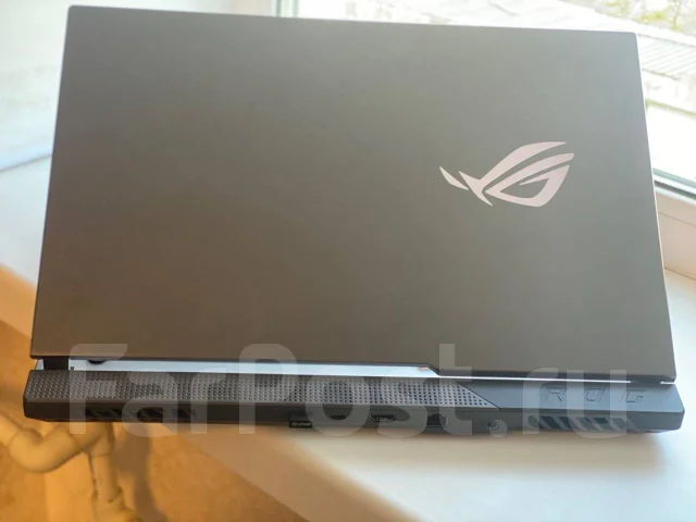 Asus ROG Strix G. 17.3", 2,9����, ��� 16 ��, ���� 500���, WiFi: 1, Bluetooth: 1 ����