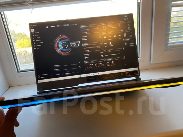 Asus ROG Strix G. 17.3", 2,9����, ��� 16 ��, ���� 500���, WiFi: 1, Bluetooth: 1 ����