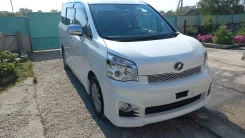 Toyota Voxy. �������, 4wd, 2.0 (150��.�.), ������, 110 500����. �� ����