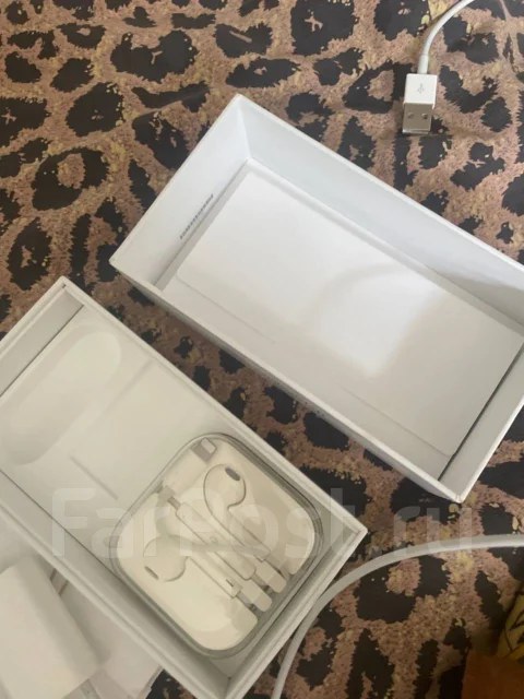 Apple iPhone SE. �/�, �������, �������, 5G ����