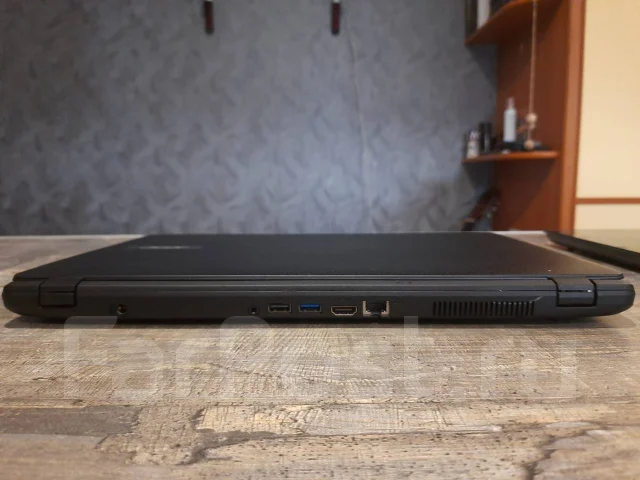 Acer Extensa. 15.7", 1,6����, ��� 4 ��, ���� 500���, WiFi: 1, Bluetooth: 1, ����������� �� 4��. ����