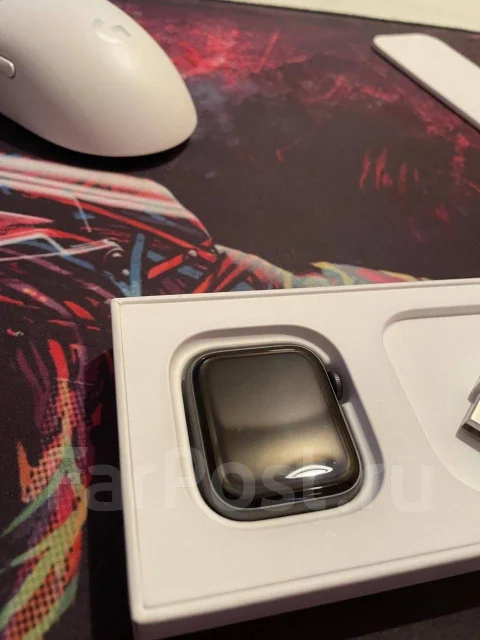 Apple Watch SE. GPS, NFC, IP68 ����