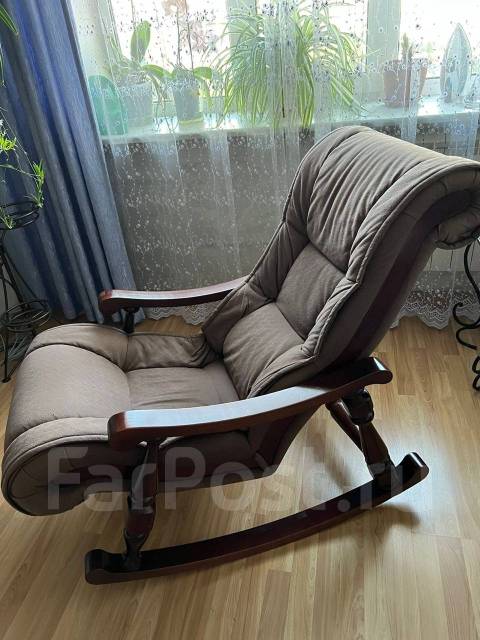 Продам кресло качалку - Мебель в Хабаровске