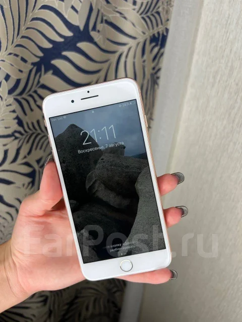 Apple iPhone 8 Plus. �/�, 64 ��, ������� ����