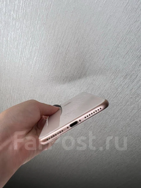 Apple iPhone 8 Plus. �/�, 64 ��, ������� ����